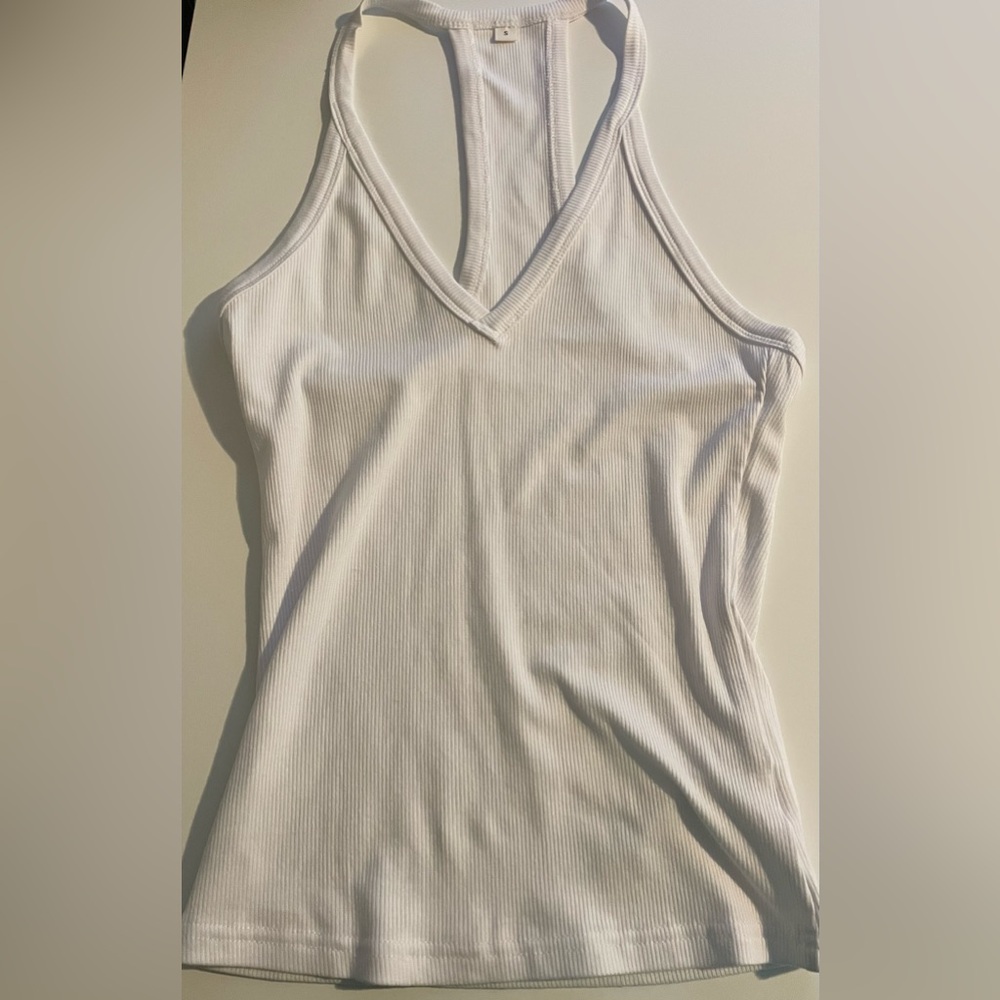 ATHLETIC TOP